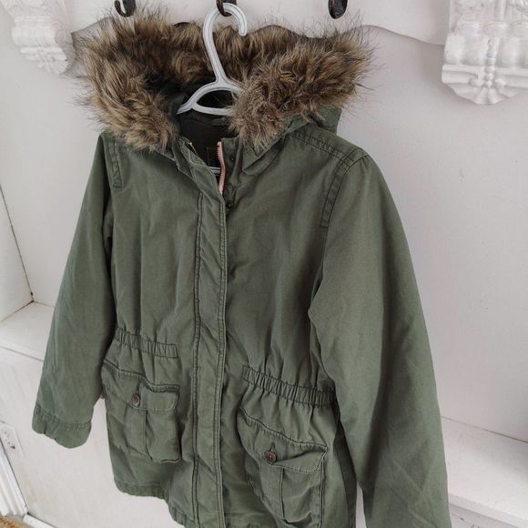 Gap Kids Winter Coat Jacket with fixed hoodie Youth sized XXL Green in color. - Picture 2 of 16